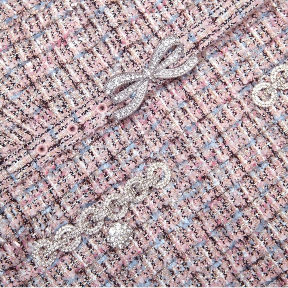 Self-Portrait Pink Tweed Sleeveless Top with White Pleated Skirt - Picture 4 of 4